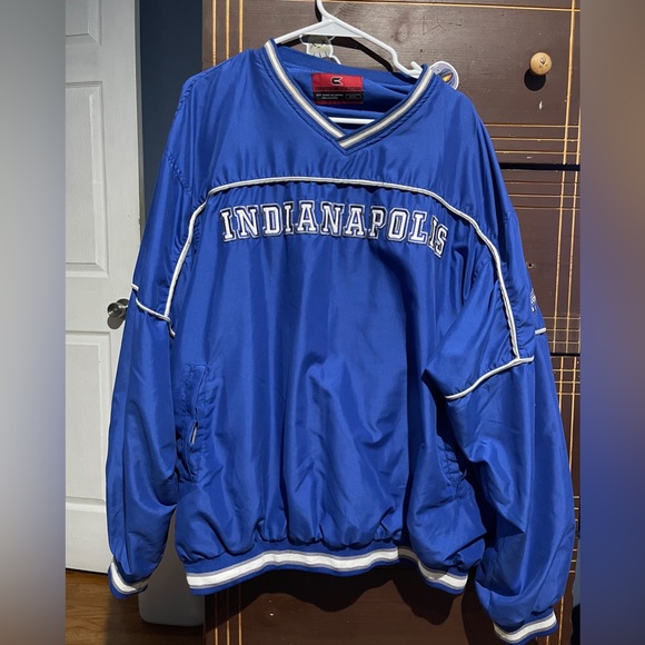Indianapolis Vintage Sweater - Picture 2 of 5